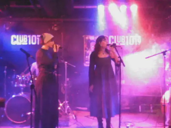 Lustige Stunden im Gemüsegarten