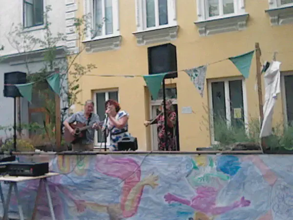 Sommeroase Hasnerstraße - Kellerblume 11.7.